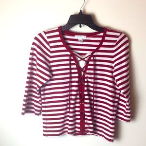 🌸 Dressbarn red white striped top. Size small.